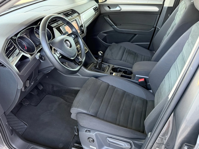 VW Touran 2.0TDI, HIGHLINE, DISTR, NAVI+ CAMERA, LED, ПОДГРЕ - автомобили, коли, обяви за нови и употребявани 8