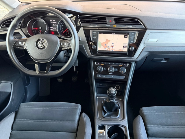 VW Touran 2.0TDI, HIGHLINE, DISTR, NAVI+ CAMERA, LED, ПОДГРЕ - автомобили, коли, обяви за нови и употребявани 9