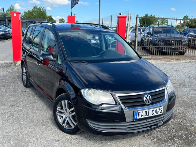 VW Touran 2.0/ ЛИЗИНГ!!!!! - автомобили, коли, обяви за нови и употребявани 1