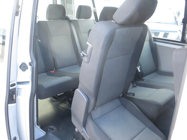 VW Transporter ПЪТНИЧЕСКИ 8+ 1 МЕСТА - автомобили, коли, обяви за нови и употребявани 13