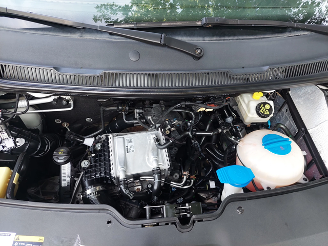 VW Transporter 2, 0TDI 102ps - автомобили, коли, обяви за нови и употребявани 12