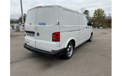 VW Transporter 2.0TDI-AUTOMATIC-ХЛАДИЛЕН-29 - автомобили, коли, обяви за нови и употребявани 15