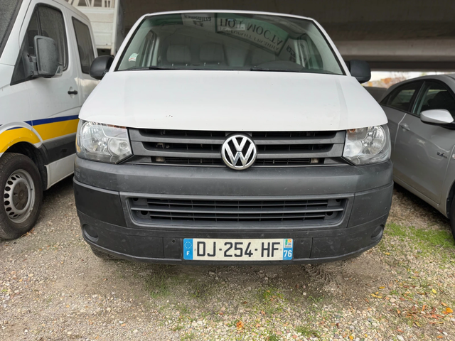 VW Transporter 2.0TDI-AUTOMATIC-ХЛАДИЛЕН-29 - автомобили, коли, обяви за нови и употребявани 3