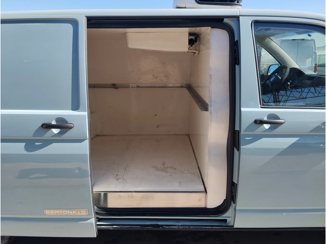 VW Transporter 2.5tdi 4x4 - автомобили, коли, обяви за нови и употребявани 7