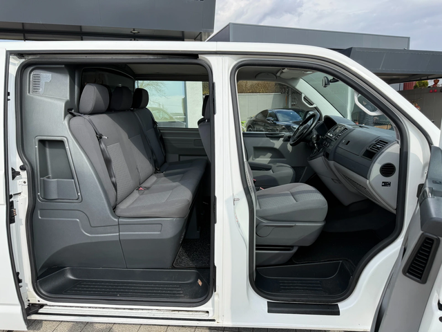 VW Transporter 2.0TDI 140к.с. Товаропътнически 5-местен Клима - автомобили, коли, обяви за нови и употребявани 7