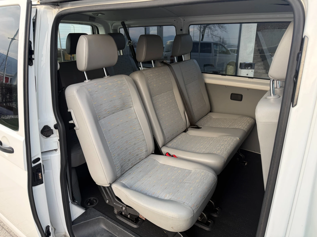 VW Transporter 2.0TDI 9-местен 2хКлима - автомобили, коли, обяви за нови и употребявани 7