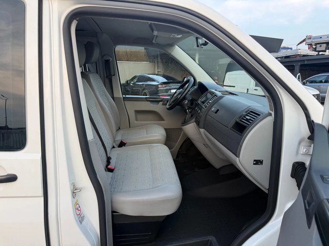VW Transporter 2.0TDI 9-местен 2хКлима - автомобили, коли, обяви за нови и употребявани 9
