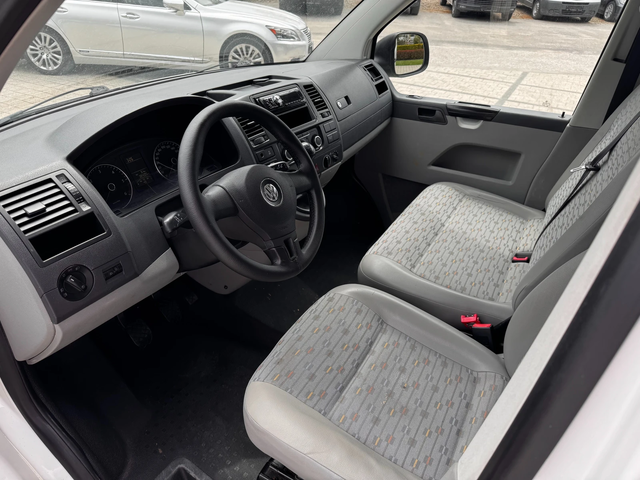 VW Transporter 2.0TDI 9-местен 2xКлима Euro 5 - автомобили, коли, обяви за нови и употребявани 11