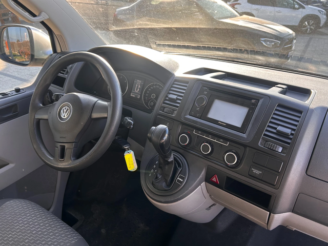 VW Transporter 2.0TDI Товаропътнически 5-местен - автомобили, коли, обяви за нови и употребявани 9