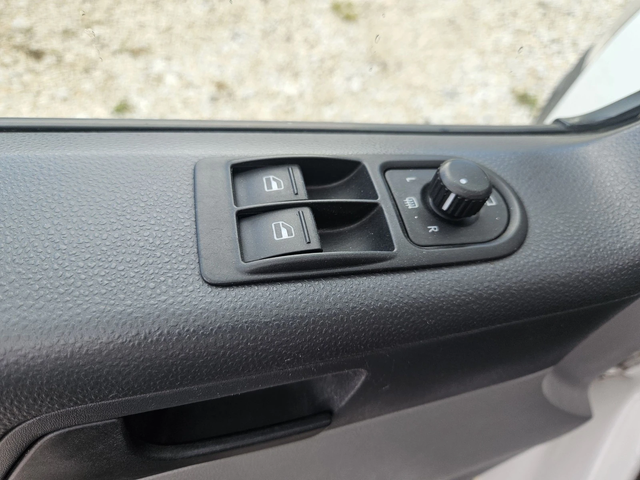 VW Transporter 5 местен, Макси - автомобили, коли, обяви за нови и употребявани 11