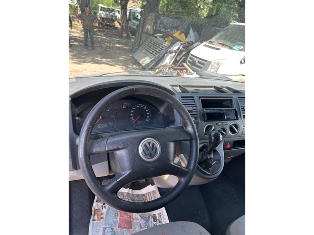 VW Transporter T5 - 1.9TDi - автомобили, коли, обяви за нови и употребявани 9