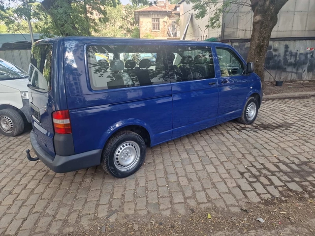 VW Transporter T5 - 2, 5TD- Synchro - автомобили, коли, обяви за нови и употребявани 6
