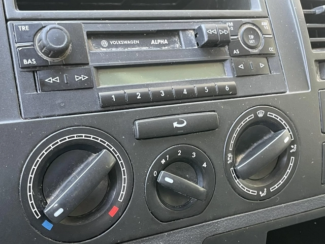 VW Transporter T5 - 2.5TDi - автомобили, коли, обяви за нови и употребявани 9