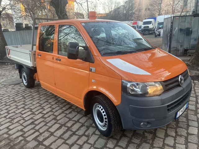 VW Transporter 2, 0 TDi - автомобили, коли, обяви за нови и употребявани 0
