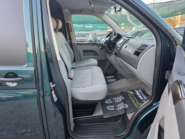 VW Transporter 2.5TDI 131K.C. / КЛИМАТИК / ТЕМПОМАТ / 2007 ГОДИНА - автомобили, коли, обяви за нови и употребявани 8