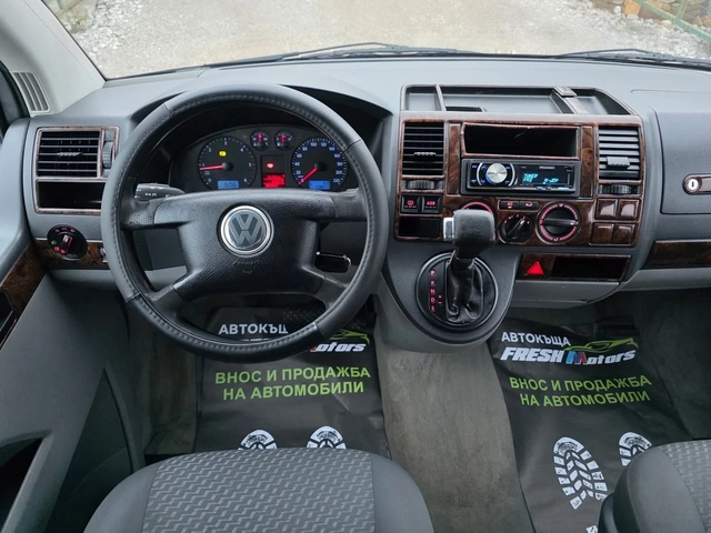 VW Transporter 2.5TDI 174K.C. / АВТОМАТ / ДЪЛГА БАЗА / КЛИМАТИК - автомобили, коли, обяви за нови и употребявани 7