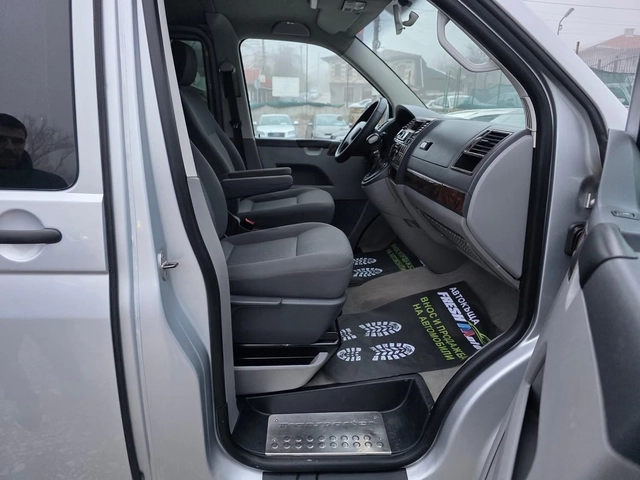 VW Transporter 2.5TDI 174K.C. / АВТОМАТ / ДЪЛГА БАЗА / КЛИМАТИК - автомобили, коли, обяви за нови и употребявани 9