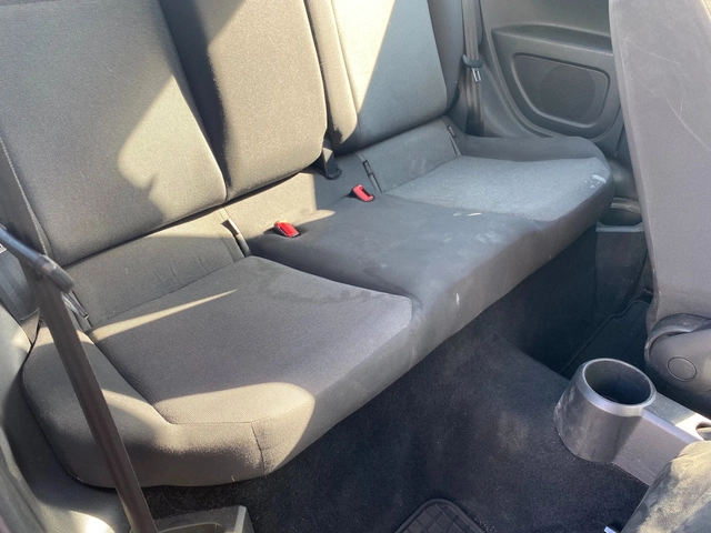 VW Up 1.0 5MT - автомобили, коли, обяви за нови и употребявани 10